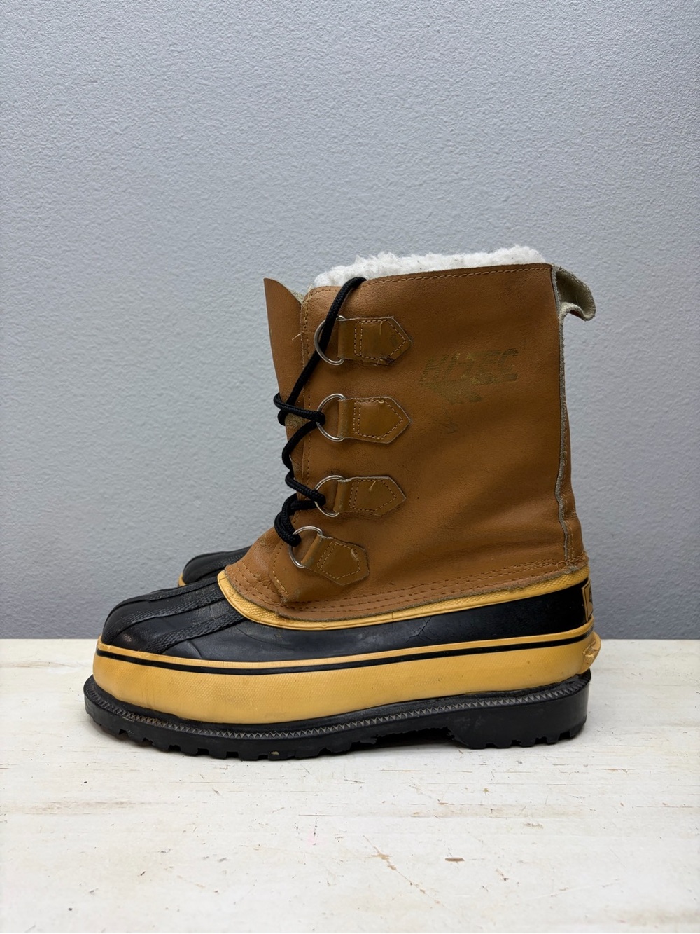 Hi-Tec Brown Winter Boots Size 8